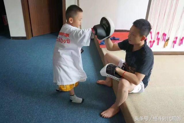 贵州屌丝拳手泰国创业狂赚千万:中国搏击要用商业方式推动