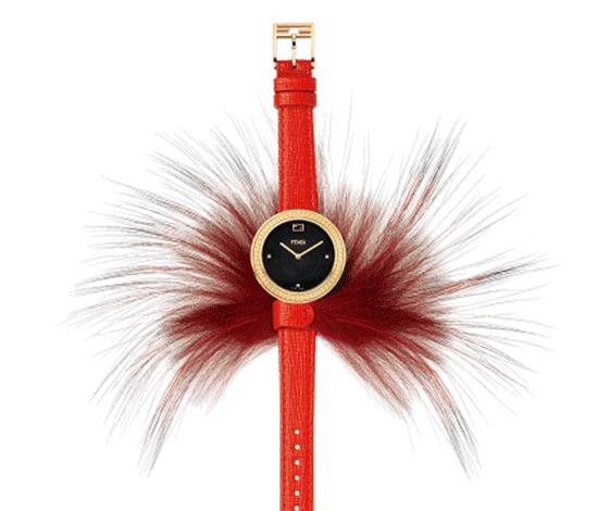 你只知道小怪兽包包火，仙女们已经在追Fendi手表了