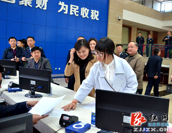 早餐新闻三分钟知晓天下事,新闻早餐每天三分钟知晓天下事
