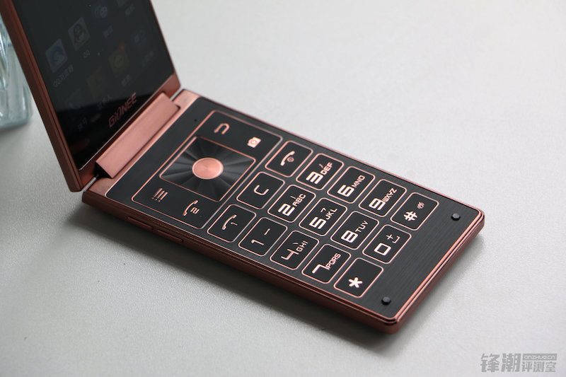 金立天鉴w909和oppoa57对比,金立天鉴w909和三星w2017哪个好