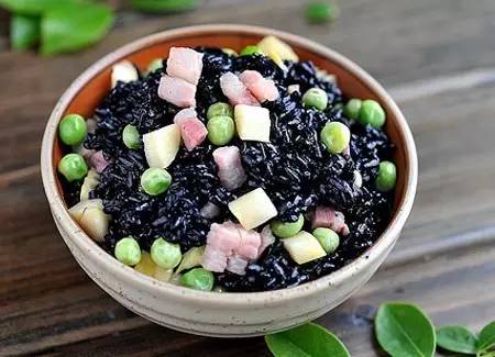 开春挖野菜教你轻松识别18种野菜,您知道春季最养肝护肝的野菜吗