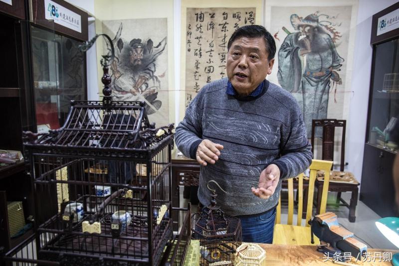 他靠炒股赢来的钱传承了近一辈子的宫廷鸟笼