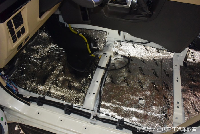 普拉多高速车内噪音多少分贝,新款普拉多隔音