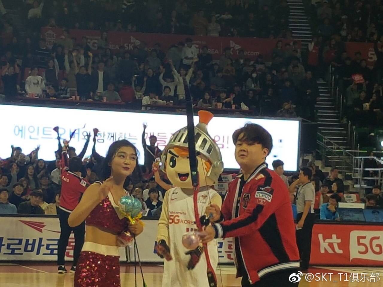 faker鍥犱激鏆傜璧涘満鍚庣殑skt,sktfaker鍜屽皬鑺辩敓