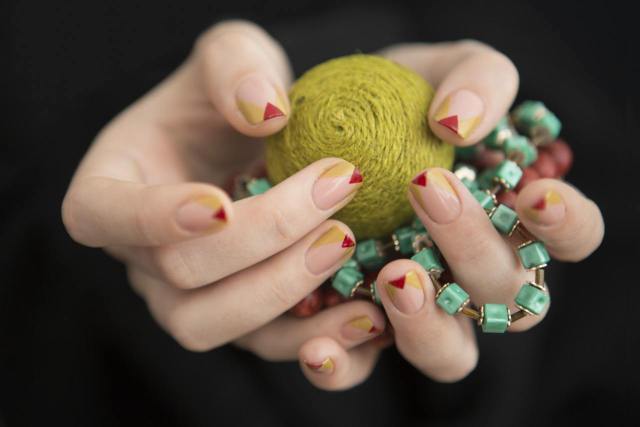 涂指甲油的技巧和方法,涂指甲油的正确方法你们学会了吗