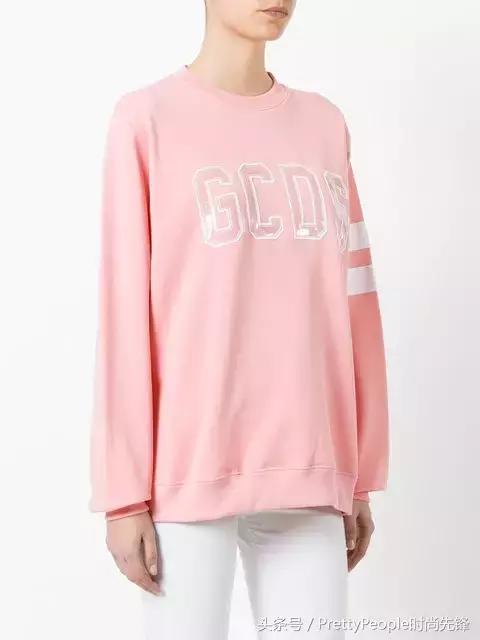 杨幂oversize卫衣,杨幂oversize卫衣搭配