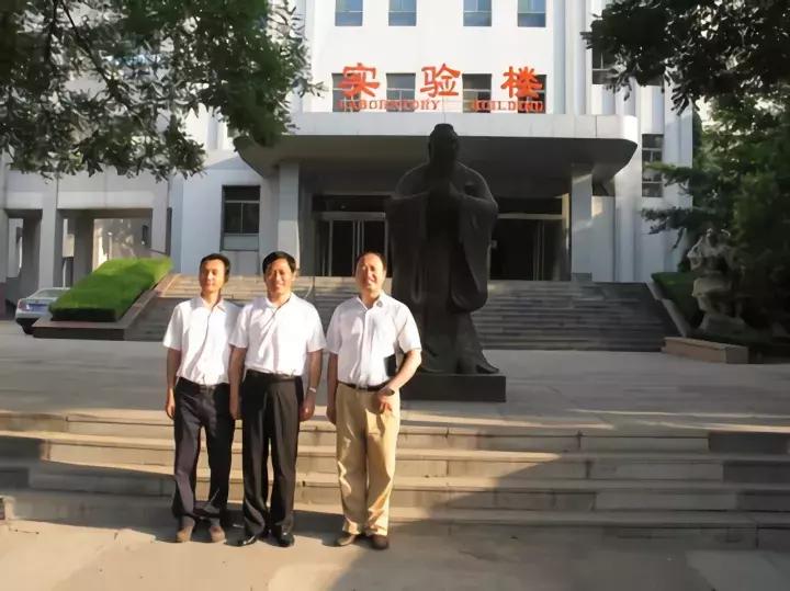 济南市七中怎么样,你好济南英文