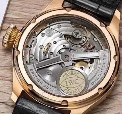 2万块的沛纳海,沛纳海24k金限量款