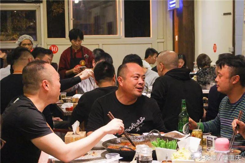 夫妻火锅店从12张桌子月入3000元做到月流水1000000