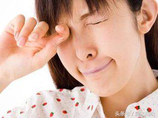 眼睛有沙用什么方法清理最快,超实用的眼镜小技巧