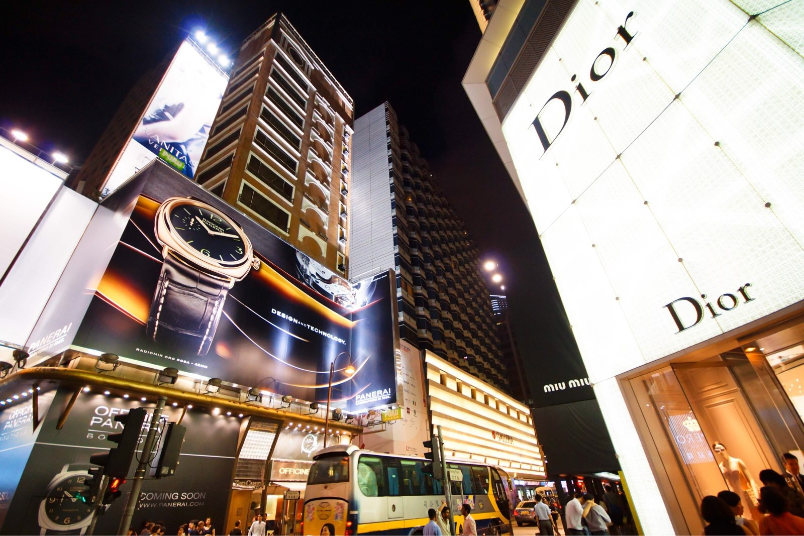 维多利亚的诱惑牌子什么档次,维多利亚港的东方之珠