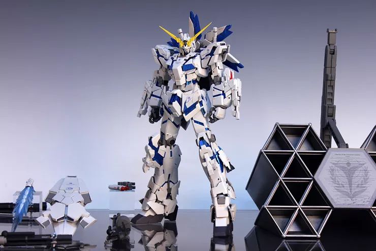 佳作高达独角兽,佳作设计