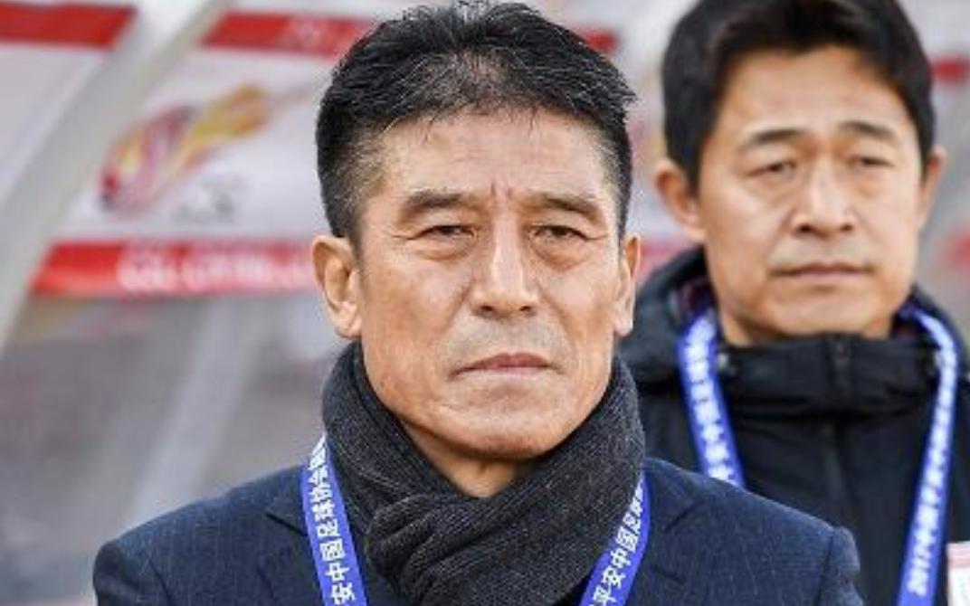 在中超如果主教练与俱乐部高层、球员产生矛盾，可能被做掉、下课