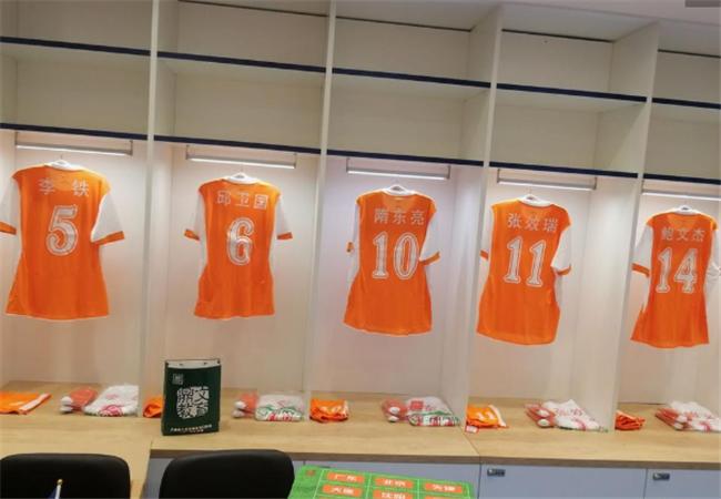 健力宝足球队留洋球员现状,健力宝留洋小将