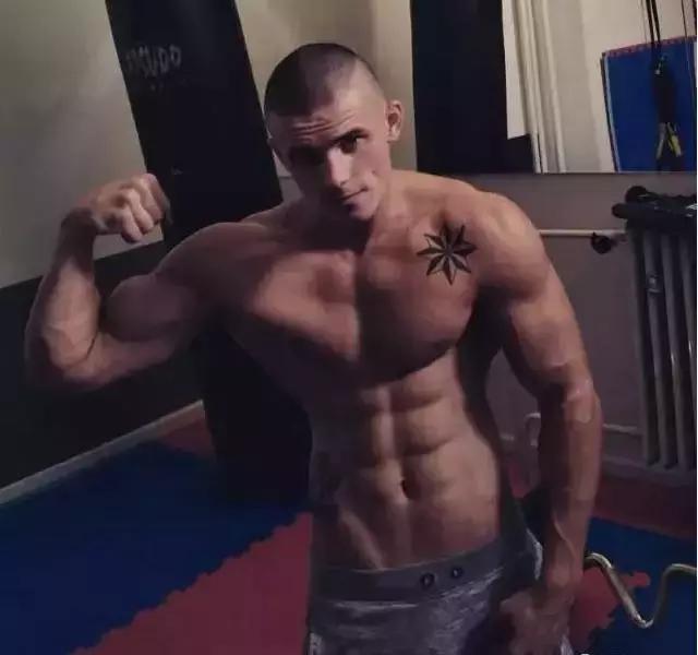 老公剪寸头,帅不帅剪个寸头就知道了