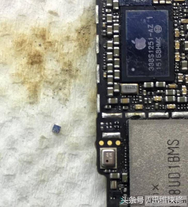 苹果6s主板进水腐蚀严重维修费用,iphone6进水出现什么症状