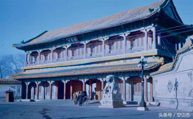 民国十八年“国民礼服”，老北京旧照