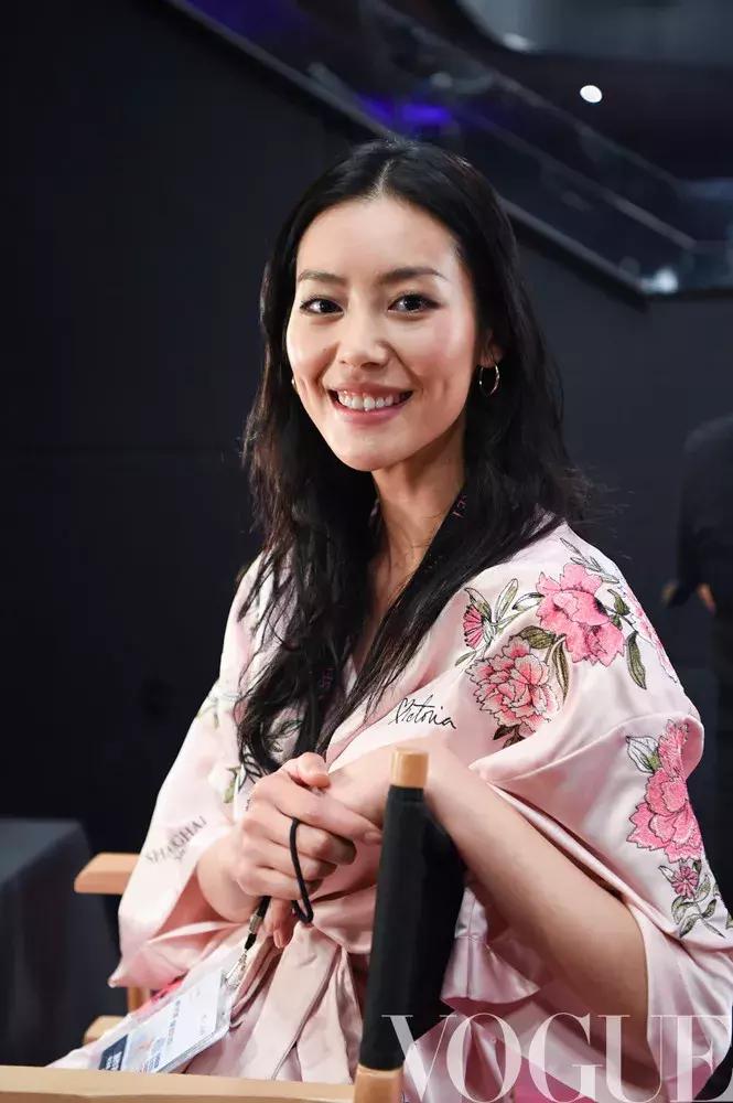 2017年维密秀视频完整版,2017维密秀现场直播