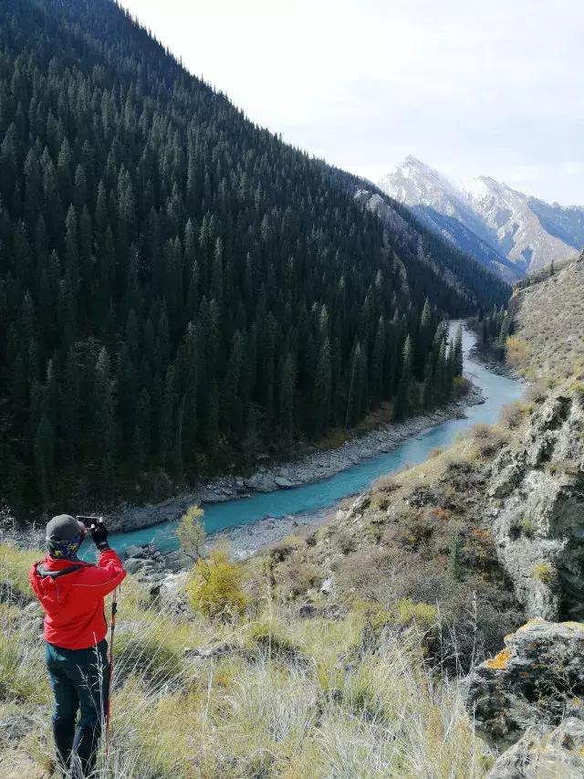 乌孙古道天堂湖在琼库什台吗,乌孙古道天堂湖到黑英山多远