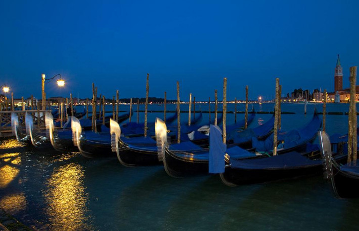 同事与同事发生矛盾怎么解决,同事工作失误该怎么沟通