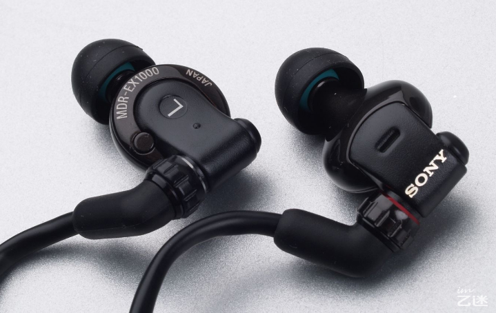 不就是个膜，凭啥卖1万多？8家旗舰动圈耳塞盘点