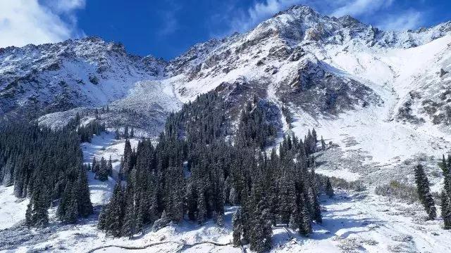 乌孙古道天堂湖在琼库什台吗,乌孙古道天堂湖到黑英山多远