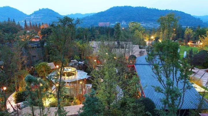 成都周边温泉酒店带独立温泉池,成都附近最好的温泉二日游