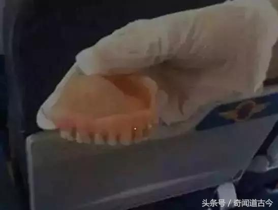 飞机被雷劈是很常见的事情？飞机上不为人知的秘密你知道多少？