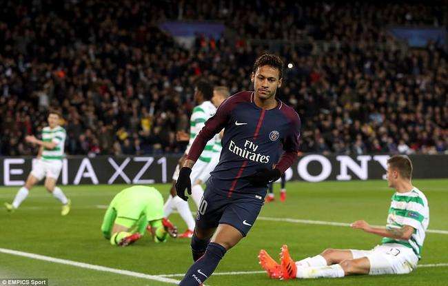 比5连胜更头疼的是！这支球队仅失1球，最强三叉戟让15豪门陪跑