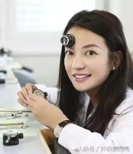 女士戴机械表还是石英表呢,石英表和机械表哪个更怕震动