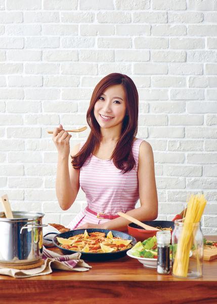 宋茜回应生病住院补身圣品「滴鸡精」自己做其实很简单