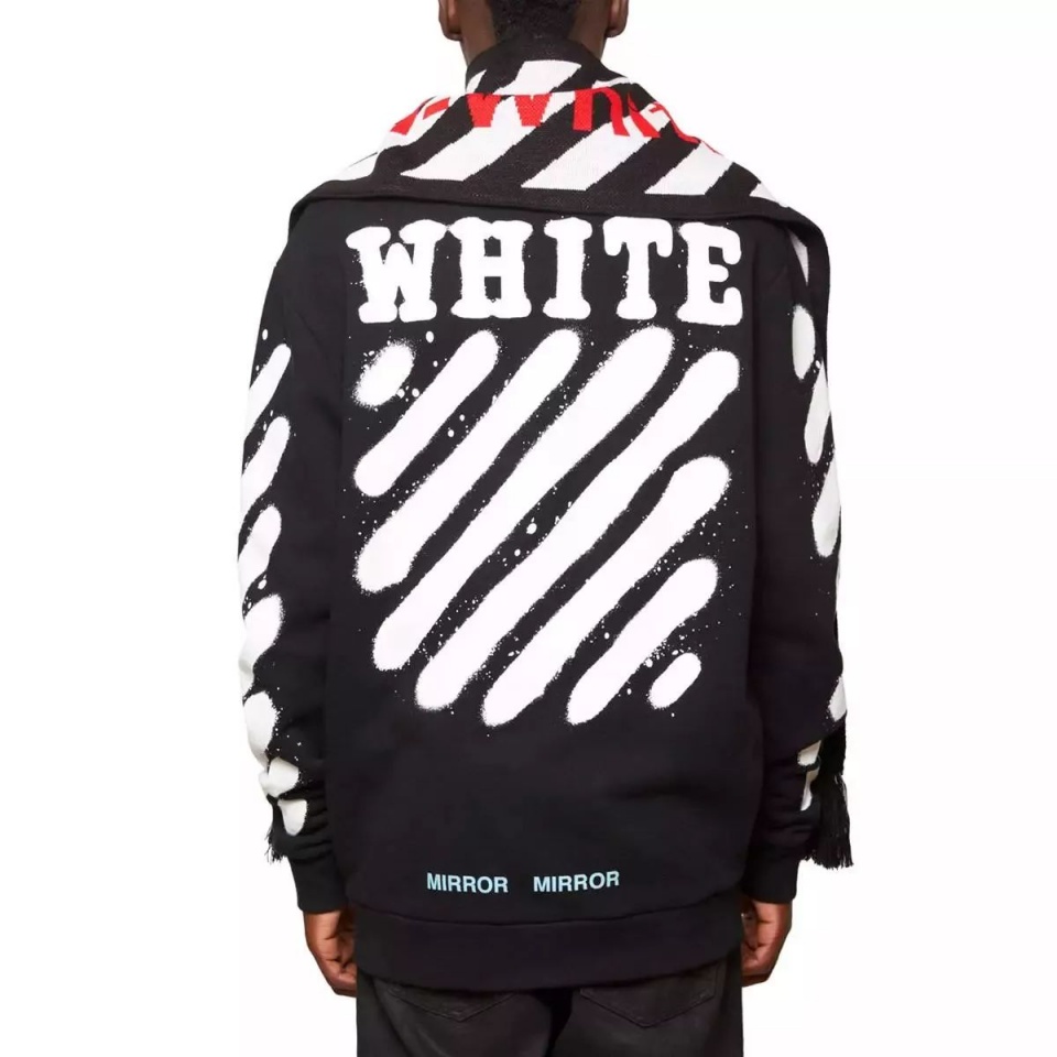 一件卫衣卖300多贵吗,一件卫衣穿两年逆袭