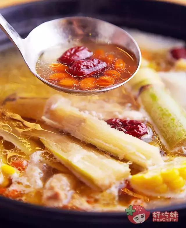 劲爆!这家“鸡村”3年来每天接客到脚软!