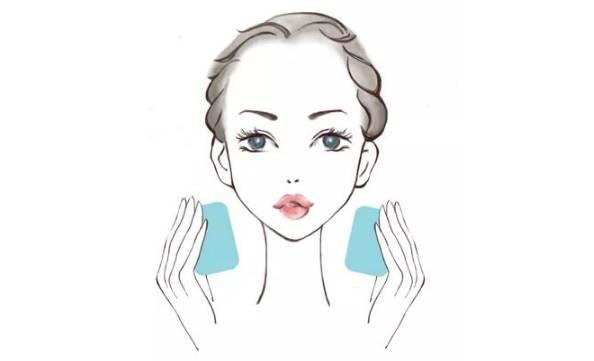 化妆棉正确使用方法图解,正确使用化妆棉方法