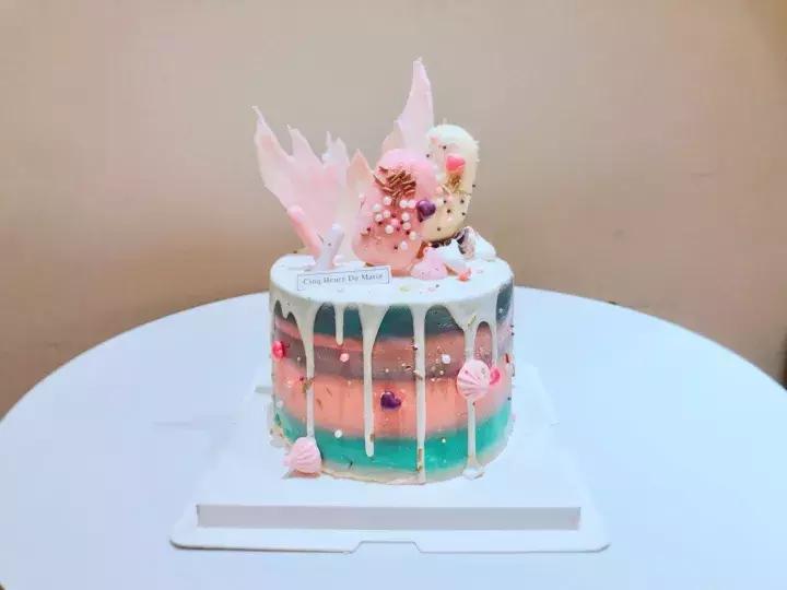 纪梵希37丝绒限定,甜品界品牌