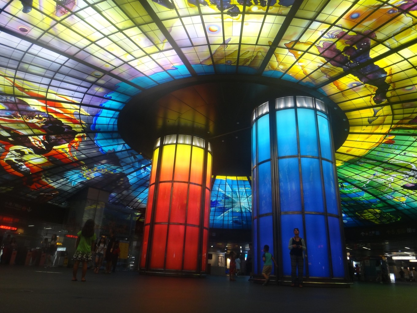 台湾环岛游15天跟团,台湾高雄六合夜市