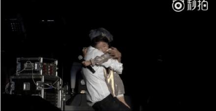 快乐大本营张杰阿拉蕾去演唱会,阿拉蕾雅涵和王祖蓝参加节目