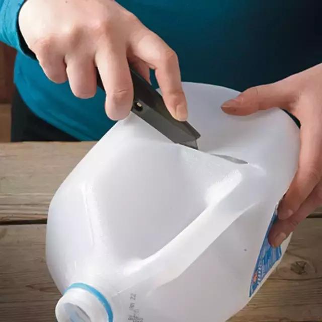 小瓶子手工制作小东西养花,省钱10大养花神器1个塑料瓶做出来