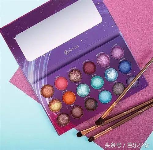 ins超火fentybeauty独角兽眼影,推荐一款今年超火的眼影盘