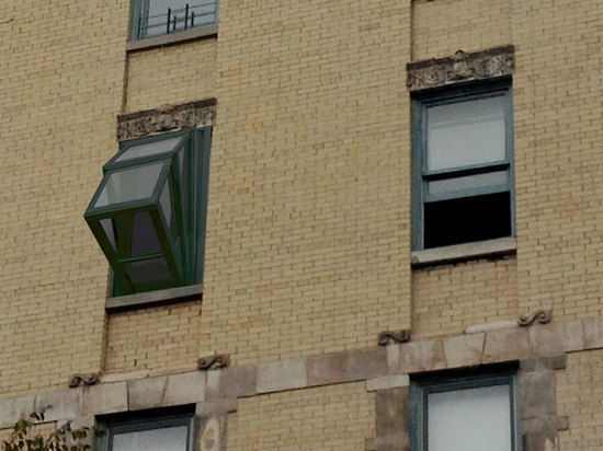 被窗户吓到,小朋友看到窗户吓哭了