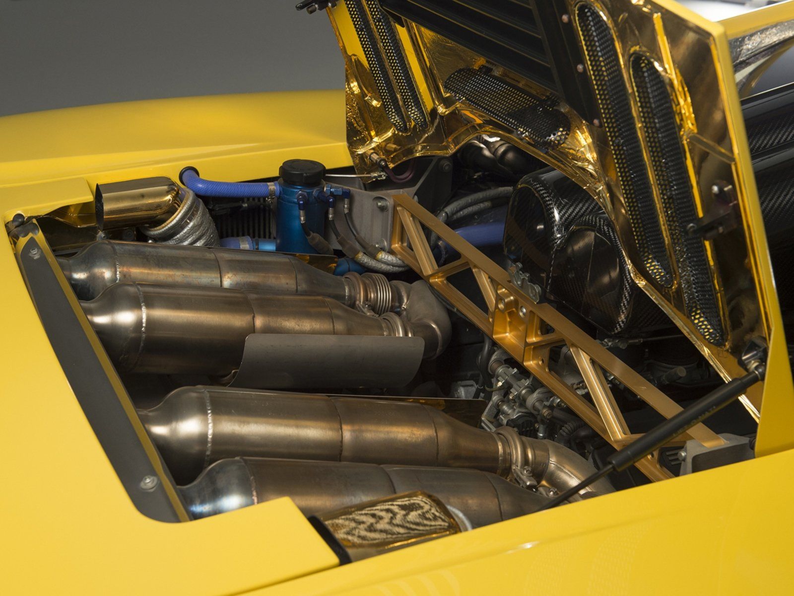 比迈凯伦p1好的车,比p1还贵的车