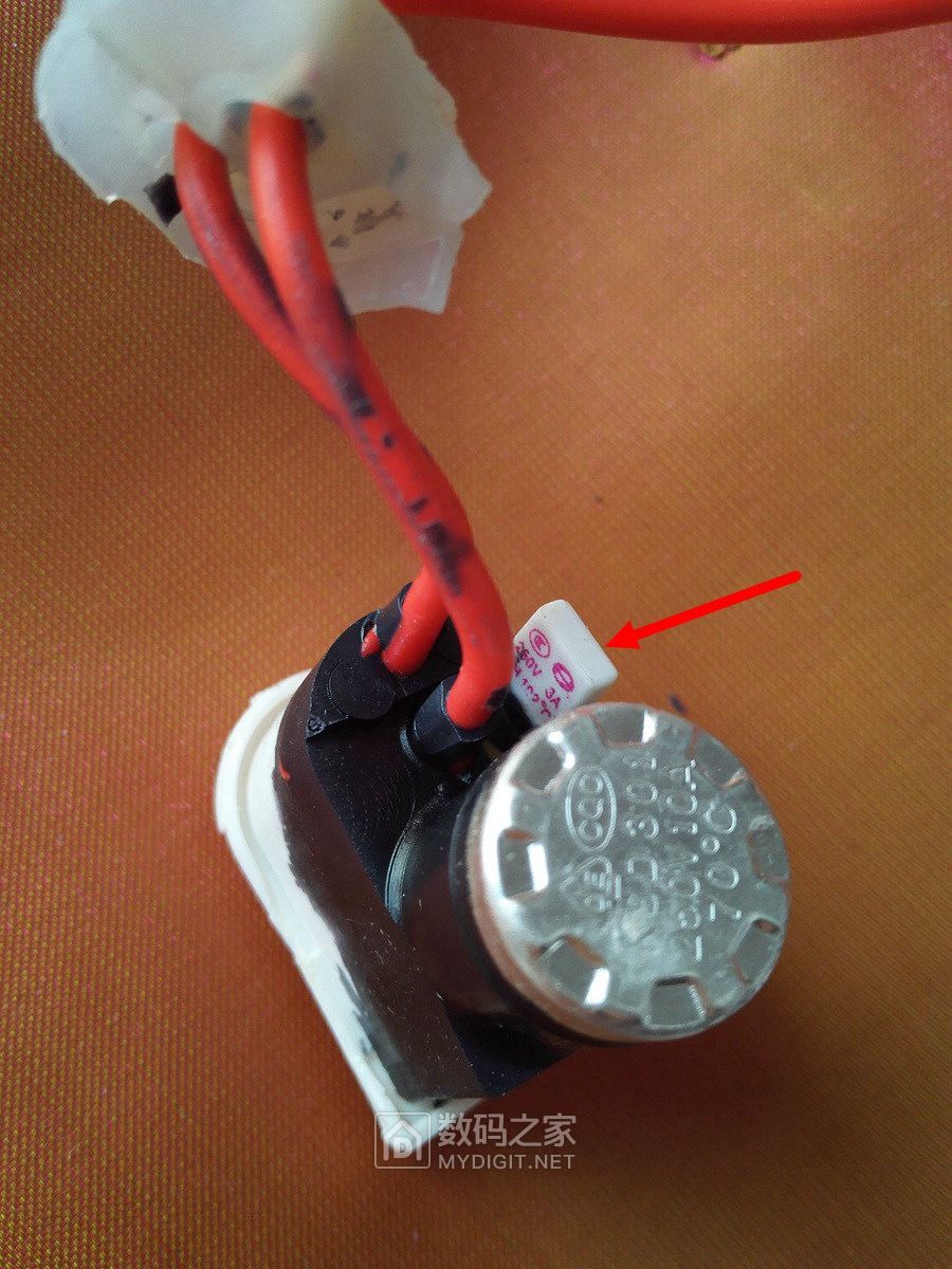 蓄水式热水袋,电热式暖水袋拆解