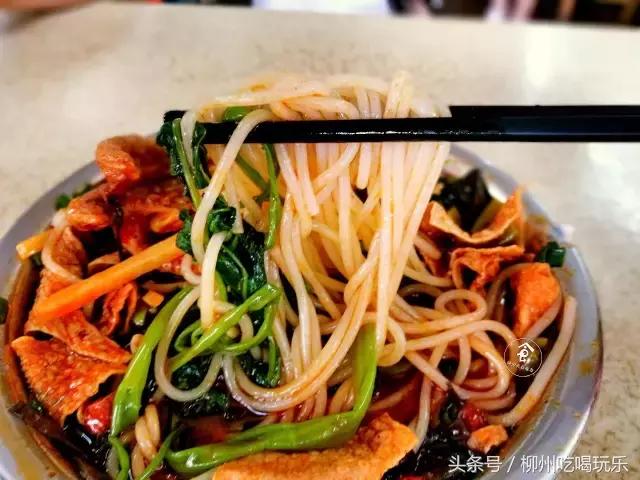 柳州哪里的螺蛳粉最正宗最好吃,柳州最老牌正宗的螺蛳粉