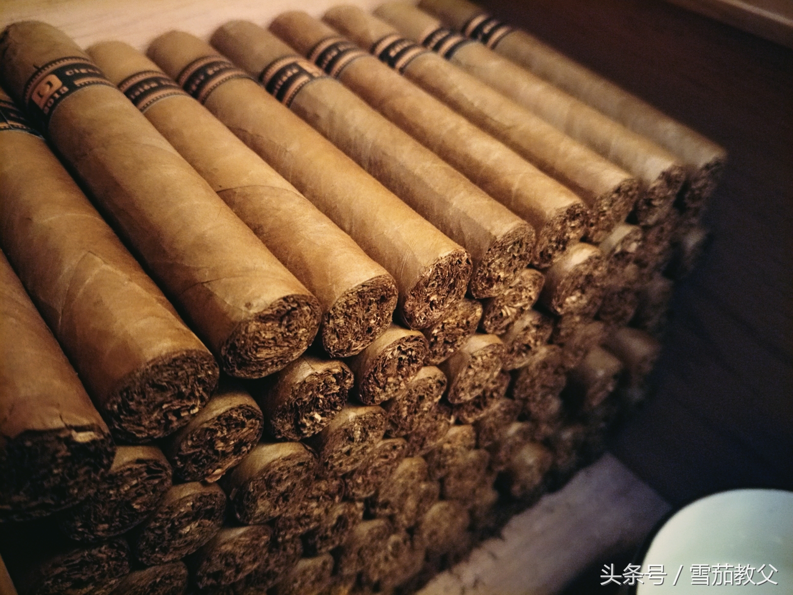 新手雪茄盒的保湿盒怎么用,抽雪茄必须知道的十大禁忌