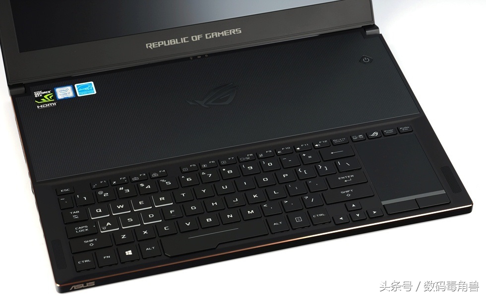 笔记本屏幕一条黑线怎么办,笔记本红蓝线