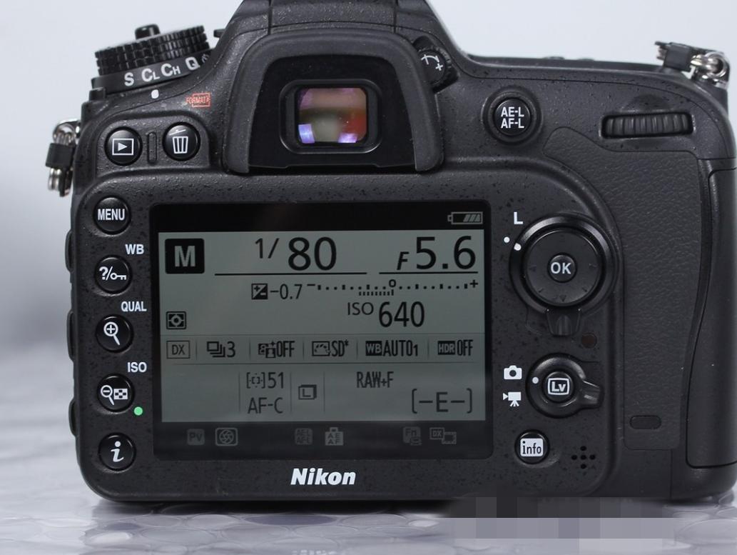 佳能80D和尼康D7200如何选择,入门相机佳能还是尼康