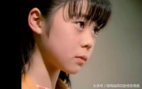 铁甲小宝小百合被蜻蜓队长关起来,铁甲小宝的小百合扮演者叫什么