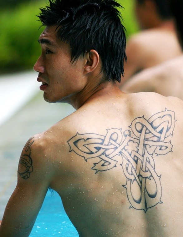 中国足球队纹身最多的人是谁,球可以输但打球的气势不能输