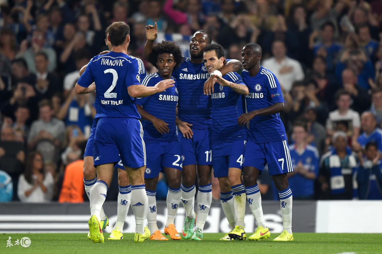 昨日赛事回顾，切尔西逆转，与裁判站一起，神奇的裁判