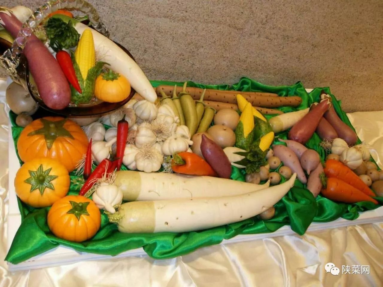 陕菜春秋｜方圆随心化彩凤面点着意牵云霞——中国烹饪大师袁凤霞走笔